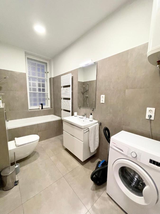 Mehdi Residence 1 Будапеща Екстериор снимка