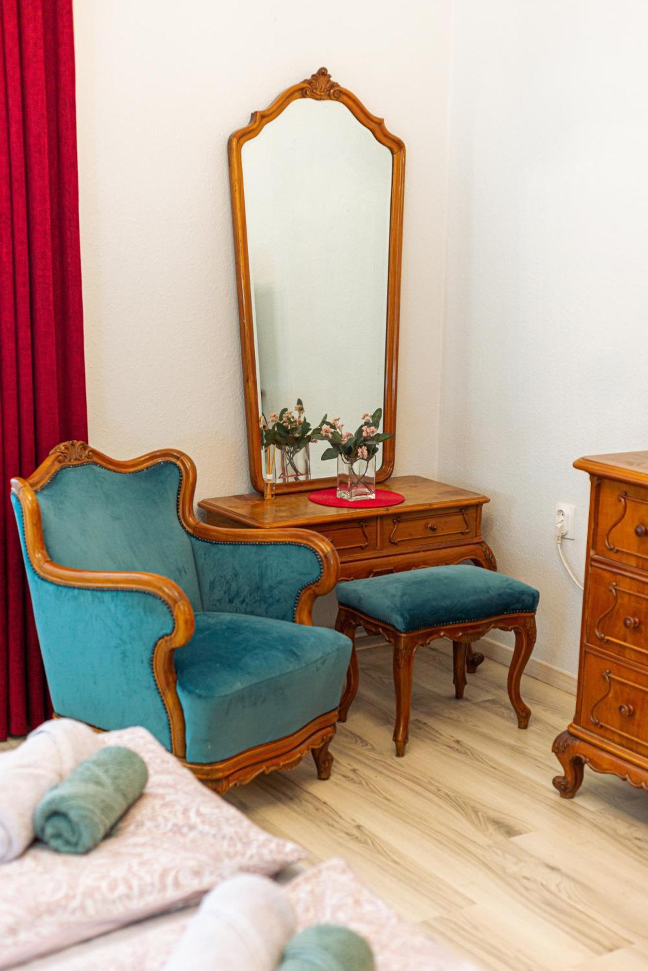 Mehdi Residence 1 Будапеща Екстериор снимка